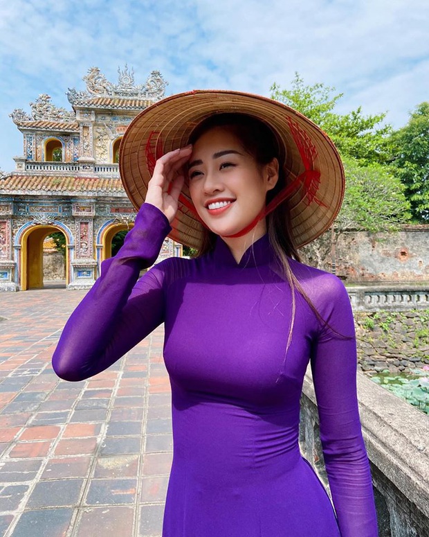 Loạt mẫu Quốc phục cho Khánh Vân tại Miss Universe được hé lộ: Bộ lấy cảm hứng từ đồ bảo hộ chiếm ưu thế, có tác phẩm gây tranh cãi - Ảnh 11.