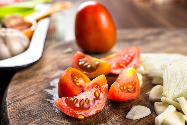 4 loại thực phẩm ăn cùng cà chua chưa chắc đã tốt, đặc biệt là loại số 3 sẽ dễ hại thân - Ảnh 5.