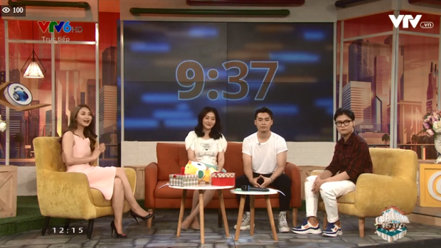 Huyền Thoại - Ngọc Anh đi show chung hậu Người ấy là ai nhưng sao ngồi xa cách thế này? - Ảnh 3. Huyền Thoại - Ngọc Anh đi show chung hậu Người ấy là ai nhưng sao ngồi xa cách thế này? - Ảnh 3.