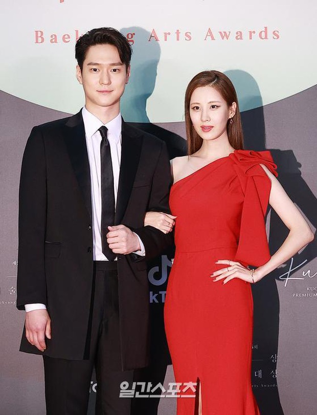 Couple Seohyun và tài tử Reply 1988 thành yếu tố bùng nổ bất ngờ trên thảm đỏ Baeksang, nhưng mặt em út SNSD sao thế này? - Ảnh 5.