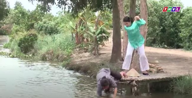 Đâu chỉ riêng cánh ca sĩ, cả làng phim Việt cũng chèo ghe họp chợ miền Tây, có cả khách mời đặc biệt là anh Lee Min Ho đây! - Ảnh 14.