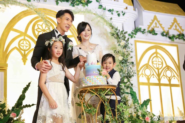Đám cưới Cbiz hot nhất hôm nay: Sau 16 năm, Ngô Tôn rơi nước mắt trong hôn lễ cổ tích cùng khách mời đặc biệt - Ảnh 6.