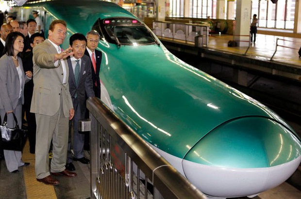 Cùng nhìn lại lịch sử hoạt động của tàu siêu tốc Shinkansen, niềm tự hào Nhật Bản với phiên bản mới nhất có thể chạy ngon ơ ngay cả khi động đất - Ảnh 9.