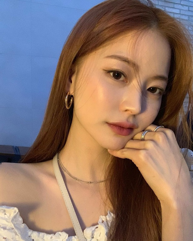 Gái xinh gây sốt với khoảnh khắc như sinh đôi với Jennie (BLACKPINK), hoá ra là người quen có tận 1,5 triệu follow - Ảnh 7. Gái xinh gây sốt với khoảnh khắc như sinh đôi với Jennie (BLACKPINK), hoá ra là người quen có tận 1,5 triệu follow - Ảnh 7.