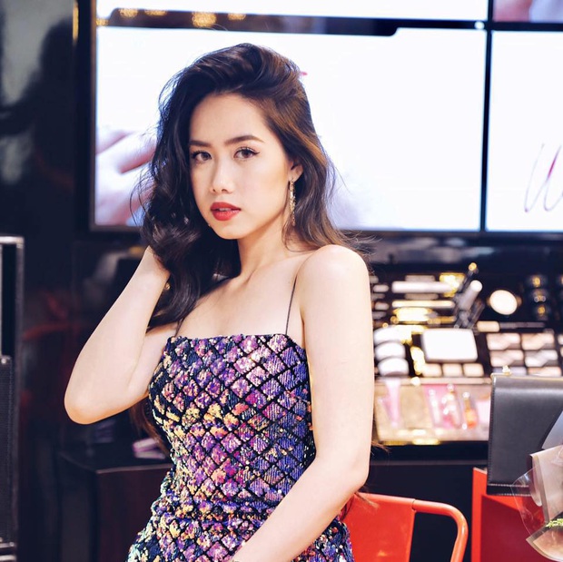 Profile khủng của nữ chính tập 11 Người ấy là ai: Từng sống ở Nga, du học tại Úc, hot beauty blogger đạt nút bạc Youtube - Ảnh 6. Profile khủng của nữ chính tập 11 Người ấy là ai: Từng sống ở Nga, du học tại Úc, hot beauty blogger đạt nút bạc Youtube - Ảnh 6.