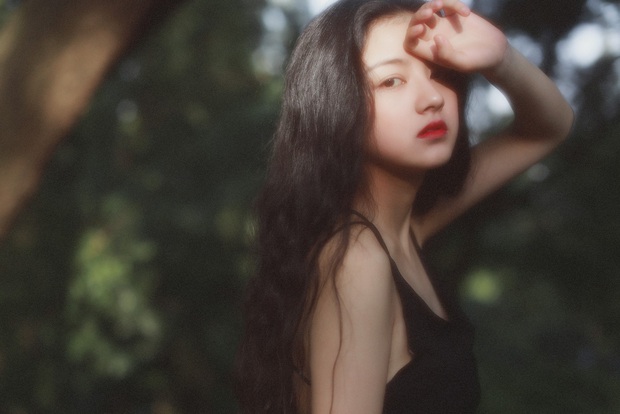 Bạch liên hoa: Những cô nàng thích tỏ ra ngây thơ, vô tội nhưng thực chất chẳng tử tế gì - Ảnh 1. Bạch liên hoa: Những cô nàng thích tỏ ra ngây thơ, vô tội nhưng thực chất chẳng tử tế gì - Ảnh 1.