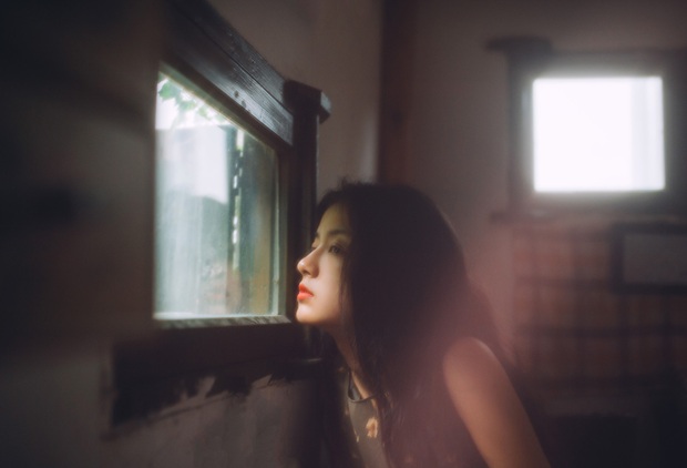 Bạch liên hoa: Những cô nàng thích tỏ ra ngây thơ, vô tội nhưng thực chất chẳng tử tế gì - Ảnh 3. Bạch liên hoa: Những cô nàng thích tỏ ra ngây thơ, vô tội nhưng thực chất chẳng tử tế gì - Ảnh 3.