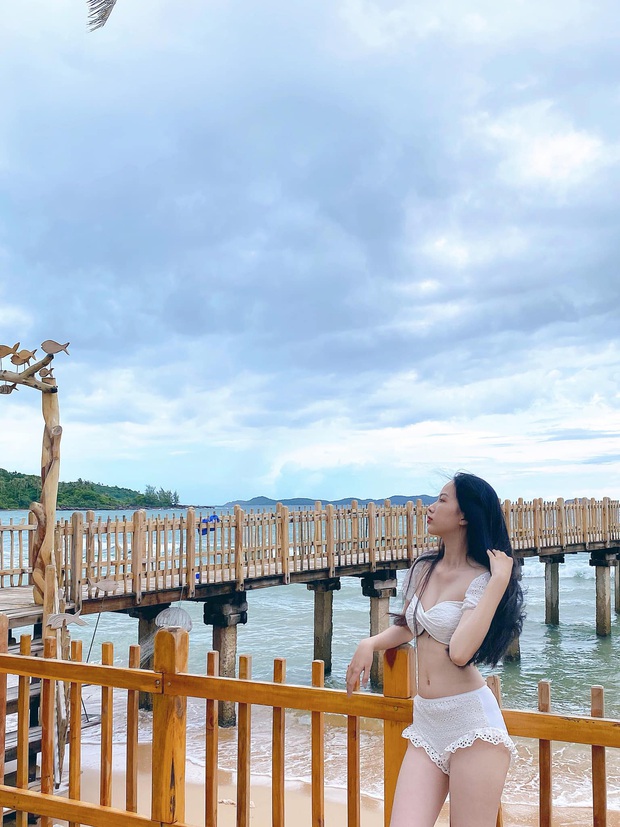 Dàn thí sinh Hoa Hậu Việt Nam đọ sắc với bikini: Ai cũng chân dài thẳng tắp, body nóng bỏng hay mảnh mai đều cân hết - Ảnh 7. Dàn thí sinh Hoa Hậu Việt Nam đọ sắc với bikini: Ai cũng chân dài thẳng tắp, body nóng bỏng hay mảnh mai đều cân hết - Ảnh 7.