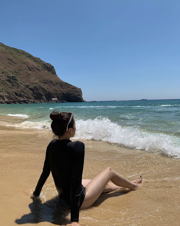 Dàn thí sinh Hoa Hậu Việt Nam đọ sắc với bikini: Ai cũng chân dài thẳng tắp, body nóng bỏng hay mảnh mai đều cân hết - Ảnh 2. Dàn thí sinh Hoa Hậu Việt Nam đọ sắc với bikini: Ai cũng chân dài thẳng tắp, body nóng bỏng hay mảnh mai đều cân hết - Ảnh 2.