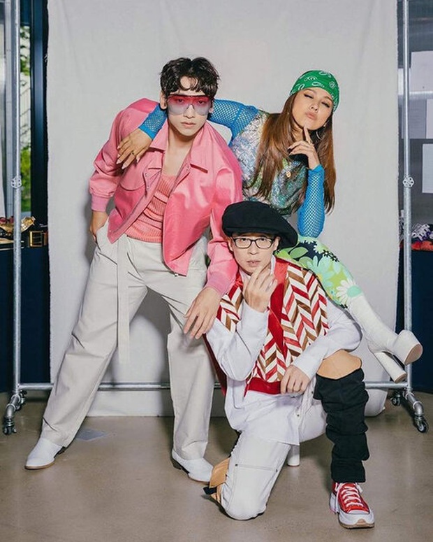 Kpop chưa từng có tân binh nào ngang ngược như SSAK3: Phá vỡ mọi quy tắc giới idol, làm rối loạn BXH nhưng Knet vẫn mê như điếu đổ - Ảnh 34. Kpop chưa từng có tân binh nào ngang ngược như SSAK3: Phá vỡ mọi quy tắc giới idol, làm rối loạn BXH nhưng Knet vẫn mê như điếu đổ - Ảnh 34.