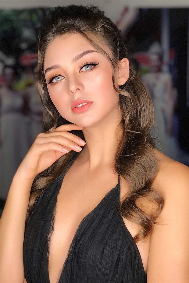 Dân tình tò mò gái xinh thân mật bên thủ môn Bùi Tiến Dũng, đã tìm ra profile trong nháy mắt - Ảnh 6.