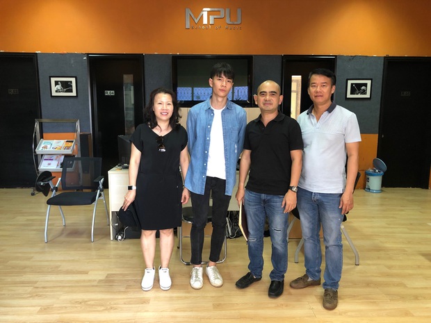 Chàng trai Việt đầu tiên được làm việc cùng nhà soạn nhạc huyền thoại của Lion King, The Dark Knight, Inception… - Ảnh 5.