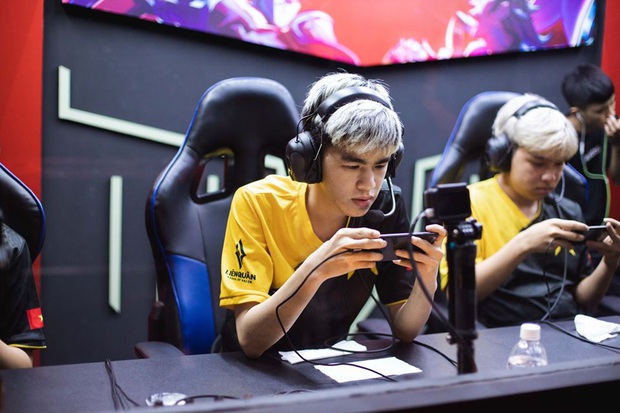 eSports nhiều khả năng vắng mặt ở SEA Games 31 tại Việt Nam: Game thủ chuyên nghiệp nói gì? - Ảnh 4.