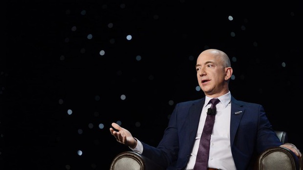 Tỷ phú Jeff Bezos của Amazon lập kỷ lục mới, kiếm 13 tỷ USD/ngày - Ảnh 1.