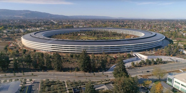 Apple cam kết sẽ làm một tập đoàn hoàn toàn xanh vào năm 2030 - Ảnh 1.