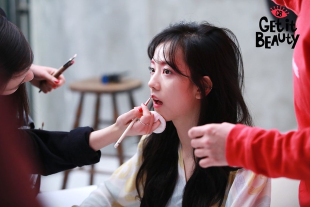 Chính Jennie, Jisoo đã hiến kế cho chuyên gia makeup khi thực hiện MV How You Like That, tạo trend gây bão khắp châu Á - Ảnh 1.