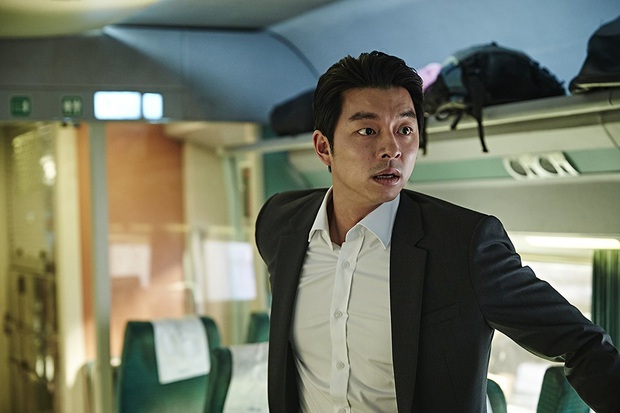 6 giả thuyết rợn người ở bom tấn Train To Busan 2: Con gái Gong Yoo vẫn còn sống, zombie sắp xâm chiếm cả thế giới rồi? - Ảnh 4.