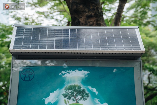 Thùng rác công nghệ với tấm pin mặt trời trên đường phố Hà Nội: Truyền cảm hứng bảo vệ môi trường đến người dân - Ảnh 4.