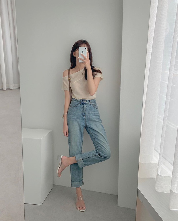 Mê quần jeans nhưng sợ phát ngốt vì nắng hè, chị em cứ nhắm trúng 4 kiểu dáng thoải mái sau mà diện - Ảnh 4.