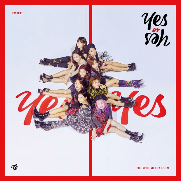 25 album của nữ nghệ sĩ Kpop bán chạy nhất mọi thời đại: Ngôi vương thuộc về album ít ngày tuổi, duy nhất IU là nghệ sĩ solo góp mặt - Ảnh 14. 25 album của nữ nghệ sĩ Kpop bán chạy nhất mọi thời đại: Ngôi vương thuộc về album ít ngày tuổi, duy nhất IU là nghệ sĩ solo góp mặt - Ảnh 14.