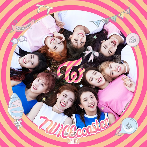 25 album của nữ nghệ sĩ Kpop bán chạy nhất mọi thời đại: Ngôi vương thuộc về album ít ngày tuổi, duy nhất IU là nghệ sĩ solo góp mặt - Ảnh 22. 25 album của nữ nghệ sĩ Kpop bán chạy nhất mọi thời đại: Ngôi vương thuộc về album ít ngày tuổi, duy nhất IU là nghệ sĩ solo góp mặt - Ảnh 22.