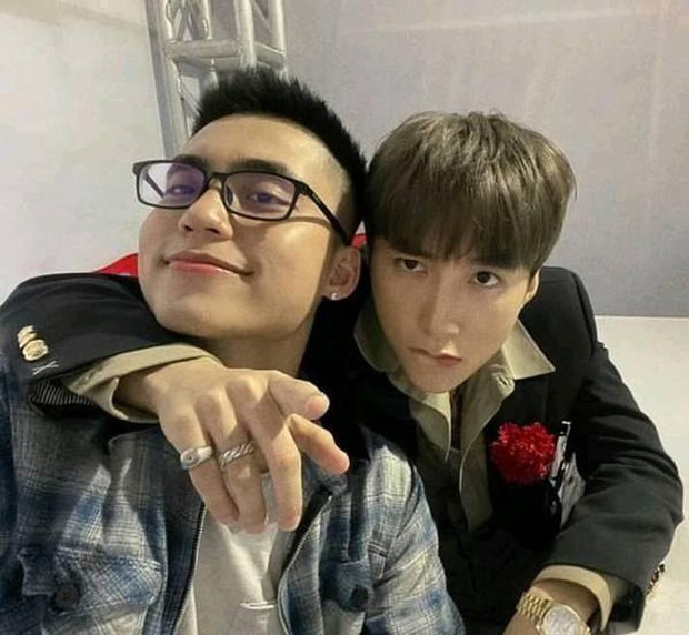 Giả thuyết netizen về gà chiến của Sơn Tùng M-TP: Jack, K-ICM, em trai ruột đều góp mặt, có cả nữ ca sĩ đã mất tích khỏi Vpop! - Ảnh 13. Giả thuyết netizen về gà chiến của Sơn Tùng M-TP: Jack, K-ICM, em trai ruột đều góp mặt, có cả nữ ca sĩ đã mất tích khỏi Vpop! - Ảnh 13.