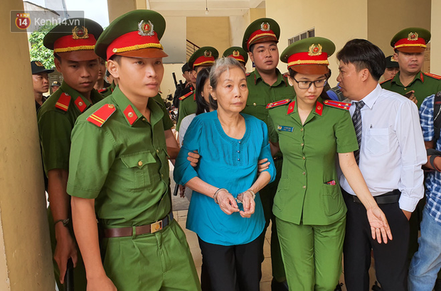Bố của nữ chủ mưu giết người, đổ bê tông gào khóc sau khi con nhận bản án tử hình - Ảnh 5.