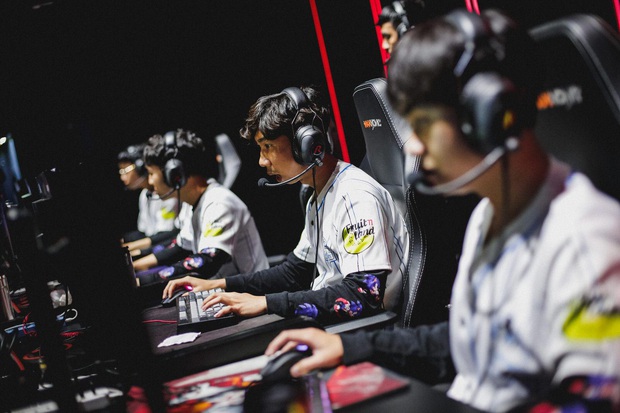 Hai đại gia ngành xây dựng và thủy sản đổ tiền vào game, eSports Việt hứa hẹn nổi lửa - Ảnh 2.