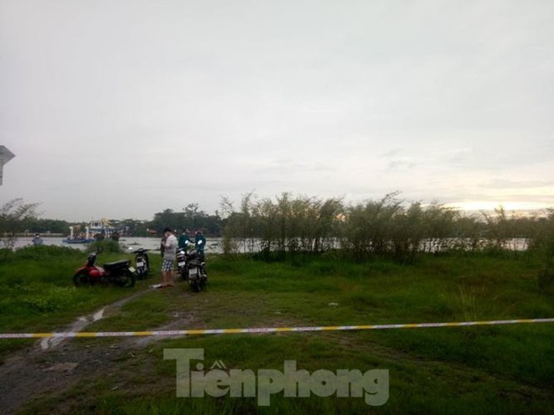 Phát hiện thi thể nam giới ở bến phà sông Sài Gòn - Ảnh 2.