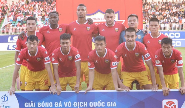 Sau 9 tháng nghỉ chấn thương, Xuân Trường sút phạt đẳng cấp trong lần đầu đá chính - Ảnh 2. Sau 9 tháng nghỉ chấn thương, Xuân Trường sút phạt đẳng cấp trong lần đầu đá chính - Ảnh 2.