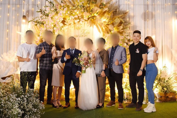 Khởi My - Kelvin Khánh quần jeans áo thun đi ăn cưới mà vẫn quá nổi: Màn tăng cân của chồng lấn át body nuột nà của vợ - Ảnh 2. Khởi My - Kelvin Khánh quần jeans áo thun đi ăn cưới mà vẫn quá nổi: Màn tăng cân của chồng lấn át body nuột nà của vợ - Ảnh 2.