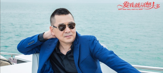 Ngất xỉu trước trend tổng tài ở phim Hoa ngữ 2020: Ông chú CEO U50 có mối tình cực ngọt với thiếu nữ đôi mươi? - Ảnh 1. Ngất xỉu trước trend tổng tài ở phim Hoa ngữ 2020: Ông chú CEO U50 có mối tình cực ngọt với thiếu nữ đôi mươi? - Ảnh 1.