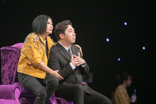 Chung kết Ca sĩ thần tượng: Trấn Thành - Phương Thanh ôm nhau khóc vì xúc động - Ảnh 4.