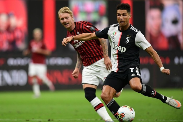 Ronaldo lập công nhưng 3 bàn thua sốc liên tiếp trong 5 phút khiến Juventus nhận thất bại muối mặt - Ảnh 2. Ronaldo lập công nhưng 3 bàn thua sốc liên tiếp trong 5 phút khiến Juventus nhận thất bại muối mặt - Ảnh 2.