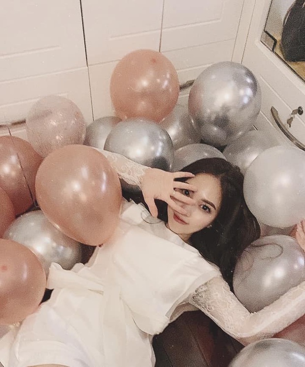 Lộ diện bạn gái của chàng CEO Đông Khuê (Người ấy là ai): Hot girl cực xinh, cùng hội bạn thân với Kaity Nguyễn, Trang Hý... - Ảnh 5. Lộ diện bạn gái của chàng CEO Đông Khuê (Người ấy là ai): Hot girl cực xinh, cùng hội bạn thân với Kaity Nguyễn, Trang Hý... - Ảnh 5.
