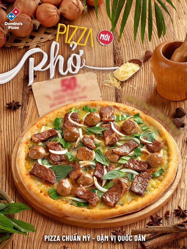 Xuất hiện pizza phở ở Việt Nam khiến dân tình xôn xao bàn tán, đủ nguyên liệu truyền thống nhưng không có bánh phở rồi! - Ảnh 1.