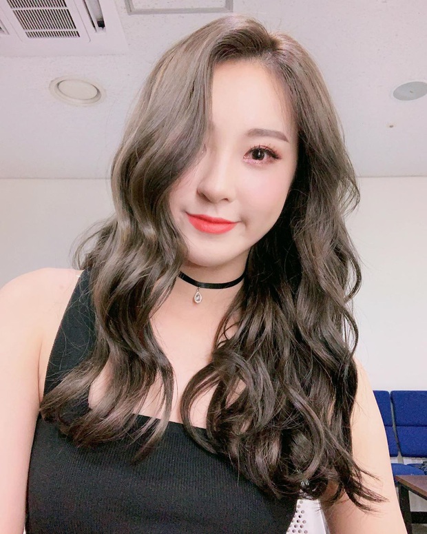 Dancer phụ họa cho BLACKPINK ra mắt trong girlgroup Kpop: Xinh lạ, na ná bạn gái GD, kiên trì debut 5 lần dù đã 29 tuổi - Ảnh 5.