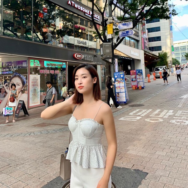 Kỳ Duyên, Đỗ Mỹ Linh thanh lý đồ: Người “pass” hàng hiệu mới toe, người để lại loạt item dễ mặc giá chỉ từ 250k - Ảnh 7. Kỳ Duyên, Đỗ Mỹ Linh thanh lý đồ: Người “pass” hàng hiệu mới toe, người để lại loạt item dễ mặc giá chỉ từ 250k - Ảnh 7.