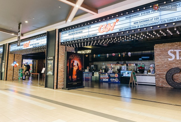 Chùm ảnh: Trung tâm Aeon Mall Bình Tân vắng tanh, đìu hiu chưa từng có giữa dịch Covid-19 - Ảnh 11. Chùm ảnh: Trung tâm Aeon Mall Bình Tân vắng tanh, đìu hiu chưa từng có giữa dịch Covid-19 - Ảnh 11.