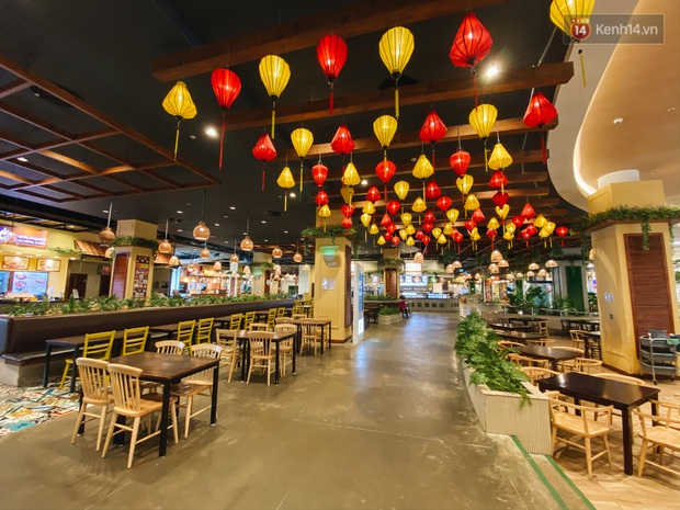 Chùm ảnh: Trung tâm Aeon Mall Bình Tân vắng tanh, đìu hiu chưa từng có giữa dịch Covid-19 - Ảnh 9. Chùm ảnh: Trung tâm Aeon Mall Bình Tân vắng tanh, đìu hiu chưa từng có giữa dịch Covid-19 - Ảnh 9.