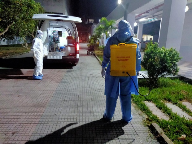 Lãnh đạo Bệnh viện Trung ương Huế nói gì về tin đồn kỷ luật tài xế và y tá chở thi hài bệnh nhân Covid-19? - Ảnh 3. Lãnh đạo Bệnh viện Trung ương Huế nói gì về tin đồn kỷ luật tài xế và y tá chở thi hài bệnh nhân Covid-19? - Ảnh 3.