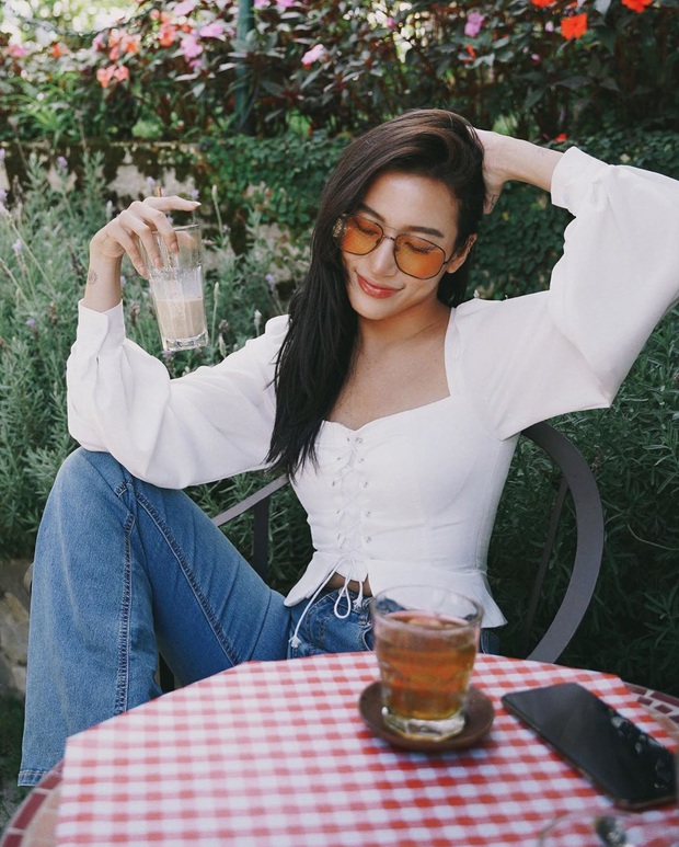 4 công thức diện áo blouse dài tay đơn giản mà đẹp mê, bạn cứ áp dụng là xinh như tiểu thư - Ảnh 9. 4 công thức diện áo blouse dài tay đơn giản mà đẹp mê, bạn cứ áp dụng là xinh như tiểu thư - Ảnh 9.