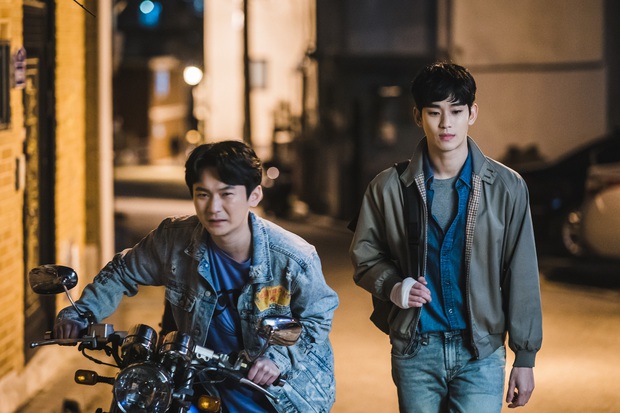 Diễn viên Điên Thì Có Sao bóc tính cách thật của Kim Soo Hyun trên phim trường, bất ngờ vì khác hẳn suy nghĩ ban đầu - Ảnh 2.