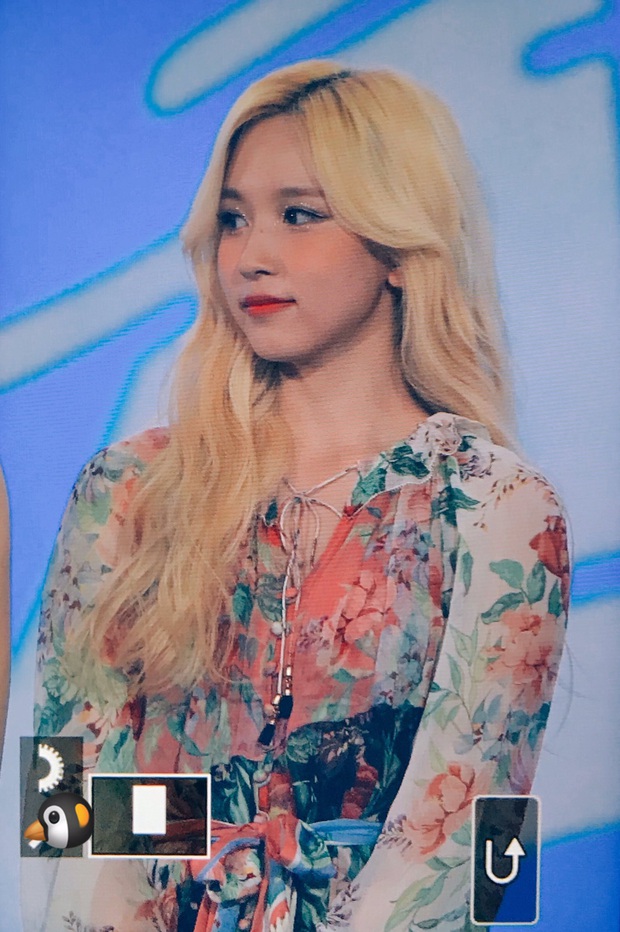 Chết cười hình ảnh các fansite tại Soribada Awards bị tóm lúc chụp trộm, may mà những tấm ảnh sót lại vẫn okila! - Ảnh 14. Chết cười hình ảnh các fansite tại Soribada Awards bị tóm lúc chụp trộm, may mà những tấm ảnh sót lại vẫn okila! - Ảnh 14.