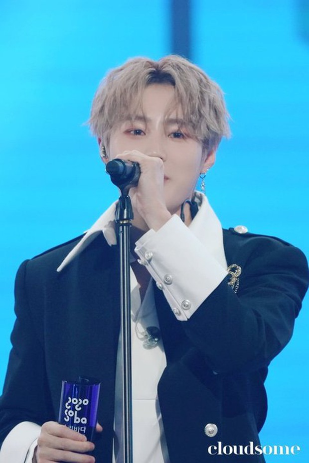 Chết cười hình ảnh các fansite tại Soribada Awards bị tóm lúc chụp trộm, may mà những tấm ảnh sót lại vẫn okila! - Ảnh 16. Chết cười hình ảnh các fansite tại Soribada Awards bị tóm lúc chụp trộm, may mà những tấm ảnh sót lại vẫn okila! - Ảnh 16.