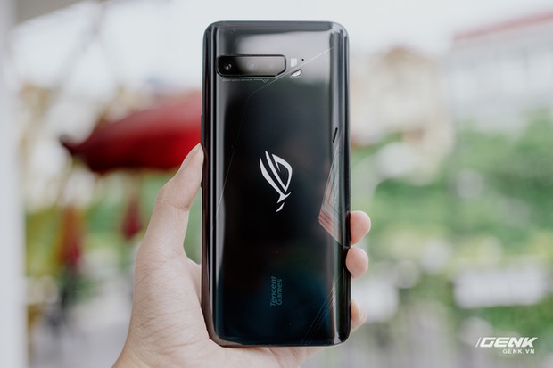 Trên tay quái vật gaming ROG Phone 3: Snapdragon 865+, màn hình 144Hz, pin 6000mAh, giá từ 14,5 triệu đồng - Ảnh 5.