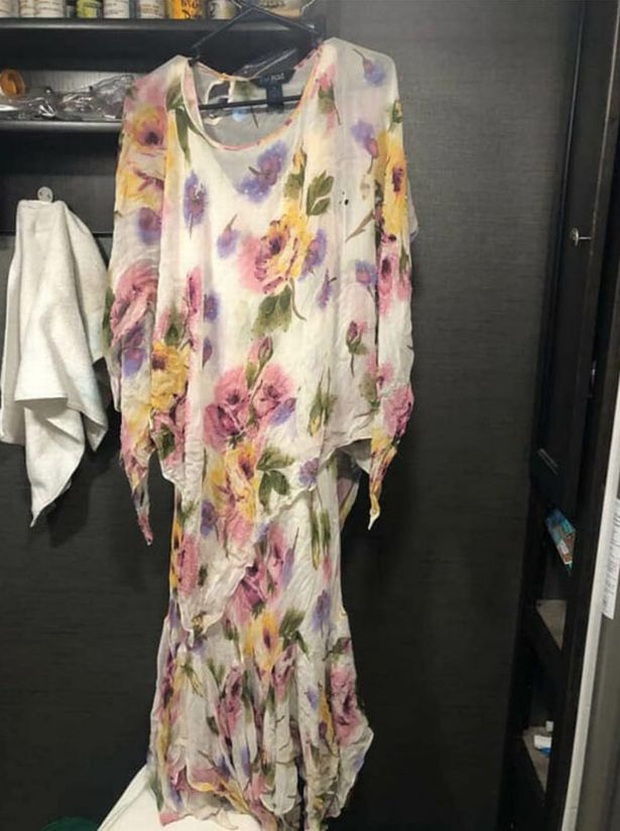 Sợ mẹ chồng chiếm hết spotlight khi diện váy trắng đến lễ cưới, cô dâu lên mạng giãi bày tâm sự nhưng chỉ nhận được sự chỉ trích - Ảnh 2.