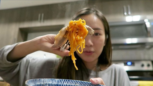 Nữ Youtuber xứ Đài chia sẻ bí quyết giảm hơn 11kg thành công mà vẫn được ăn tinh bột, chẳng lo cơ thể bị bỏ đói - Ảnh 8. Nữ Youtuber xứ Đài chia sẻ bí quyết giảm hơn 11kg thành công mà vẫn được ăn tinh bột, chẳng lo cơ thể bị bỏ đói - Ảnh 8.