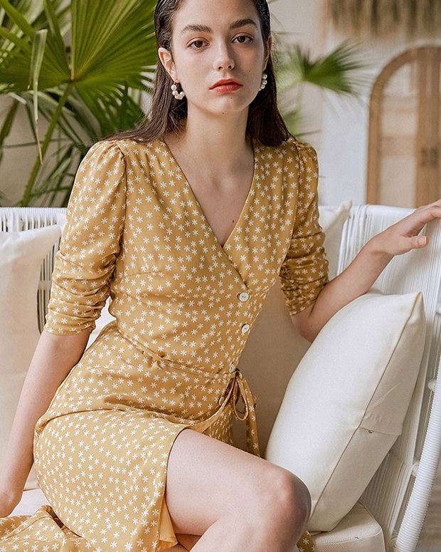 Phụ nữ Pháp mê váy quấn như điếu đổ, diện lên vừa xinh vừa sang lại trông gầy đi hẳn vài kilogram - Ảnh 10. Phụ nữ Pháp mê váy quấn như điếu đổ, diện lên vừa xinh vừa sang lại trông gầy đi hẳn vài kilogram - Ảnh 10.