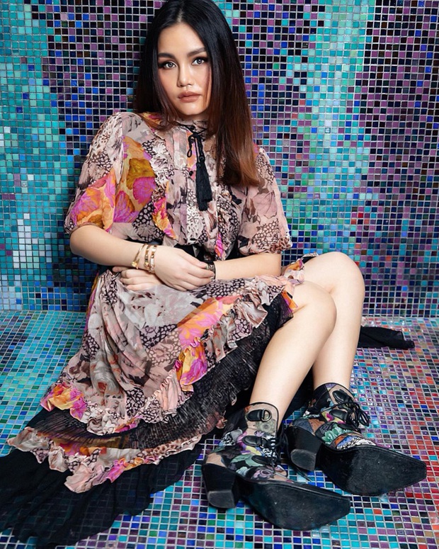 Tiểu thư mới toanh trong top 4 con nhà siêu giàu Việt lên báo nước ngoài là ai? - Ảnh 6.